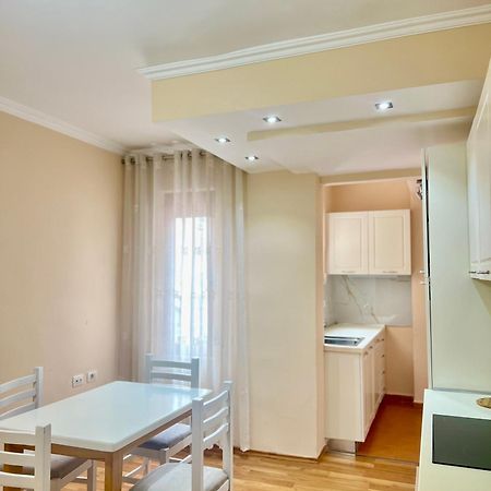 Skanderbeg Square Apartment 02 Tirana Exterior photo